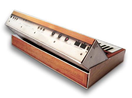 microscopics_minimoog_rear_450 Minimoog Rear